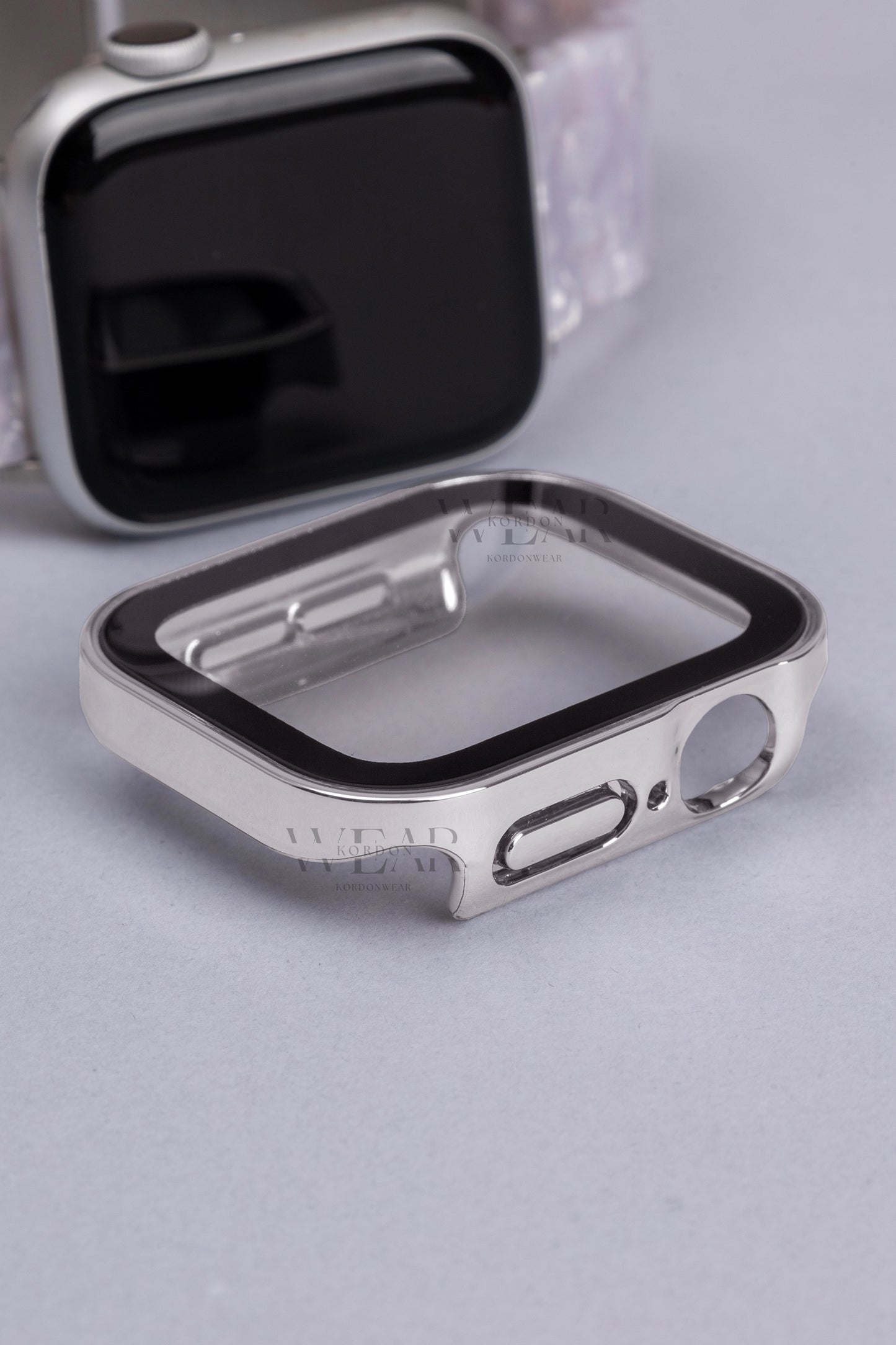 Apple Watch Uyumlu Kasa ve Ekran Koruyucu Su Geçirmez Kılıf – Gümüş