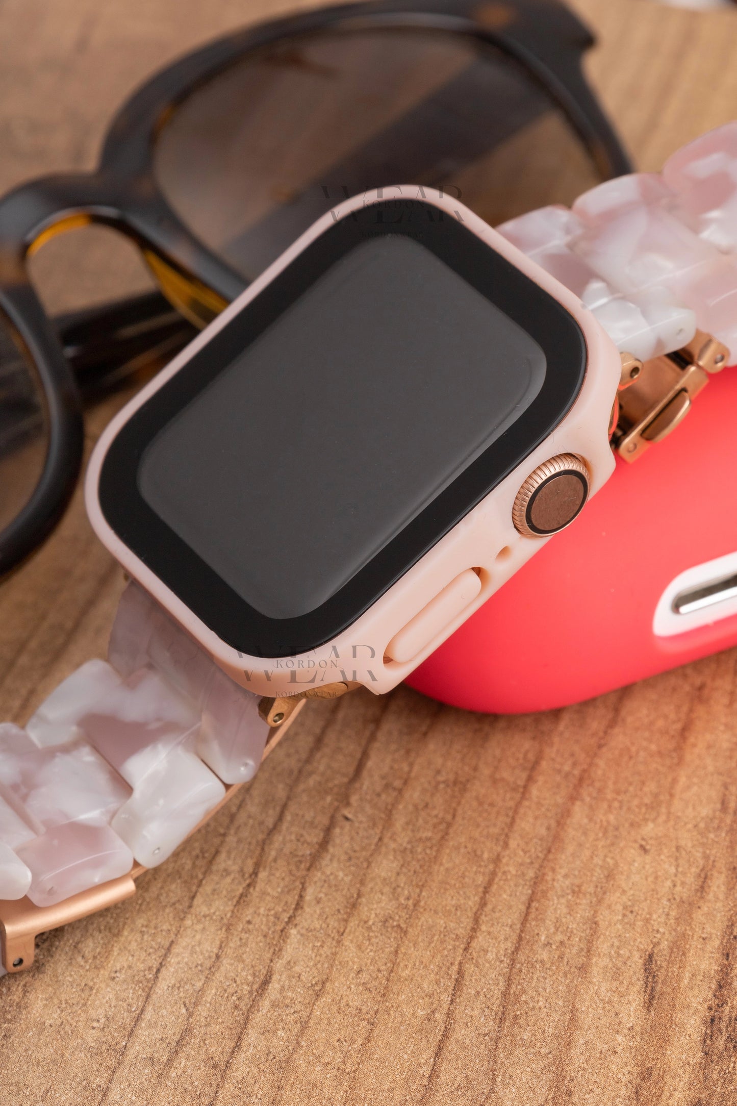 Apple Watch Uyumlu Kasa ve Ekran Koruyucu Su Geçirmez Kılıf - Kum Pembesi